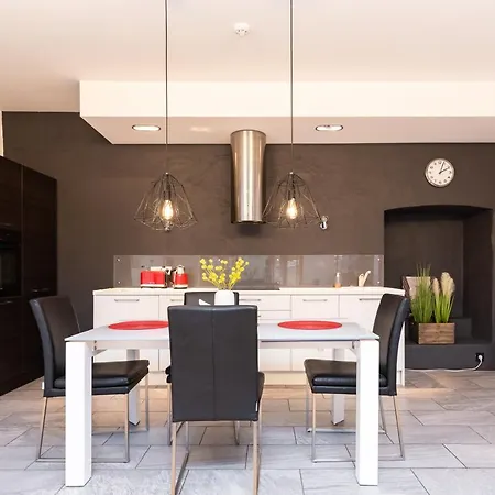 Stylish Apartment With Parking In Telliskivi Tallinn Exterior photo