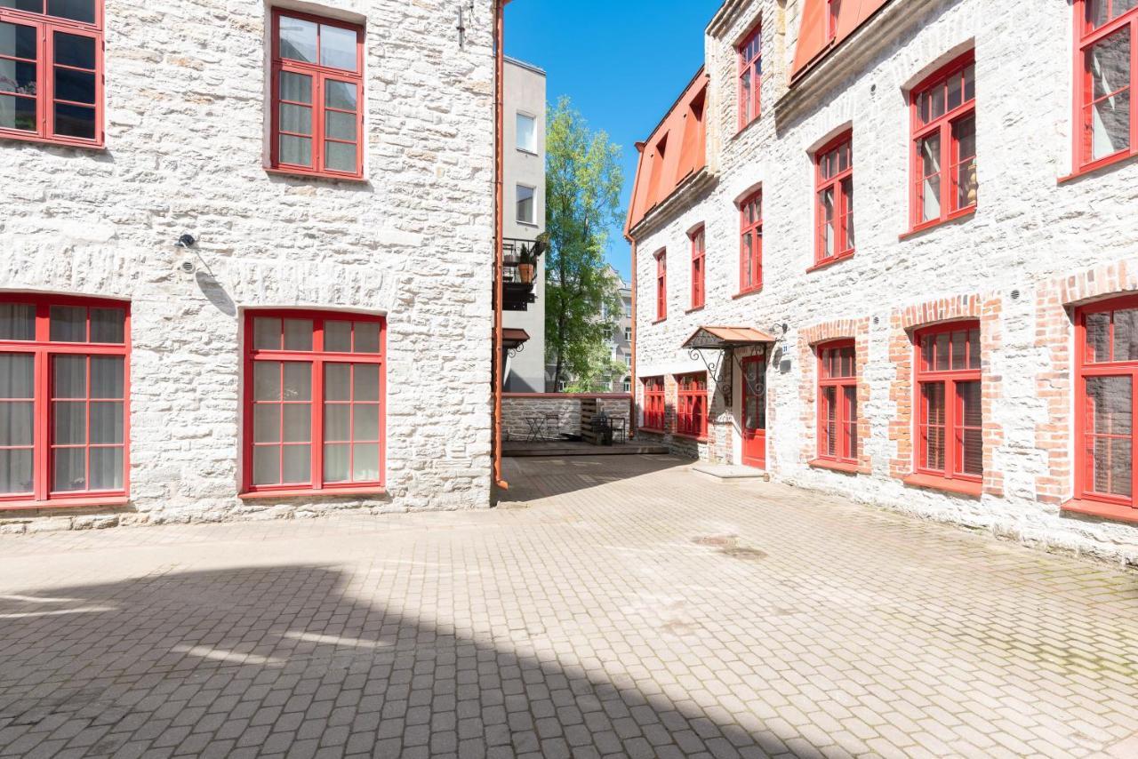 Stylish With Parking In Telliskivi Apartment *